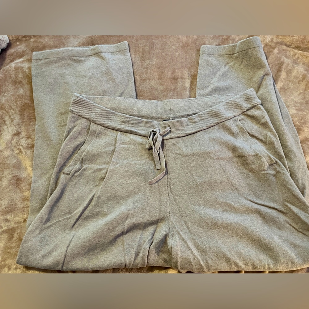 Gap Sweater drawstring pants w/pockets